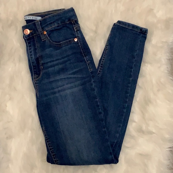 🌸 Celebrity Pink Dark Wash Jeans - Picture 1 of 9